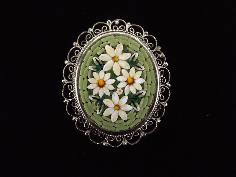 lot 65 image: Vintage&nbspItaly Micro Mosaic Filigree Flower Brooch