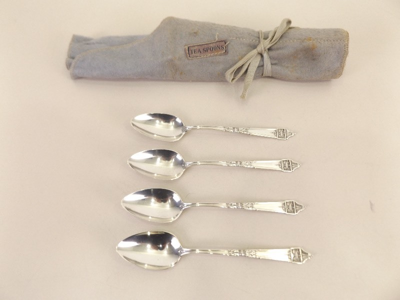 lot 73 image: .925 Sterling Silver 4 Tea Spoon Set