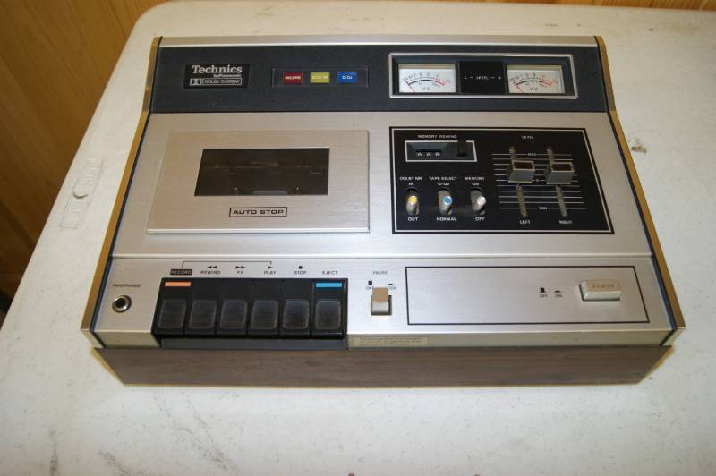 lot 5 image: Vintage Technics Panasonic Rs-263us Home Cassette Deck Recorder Player