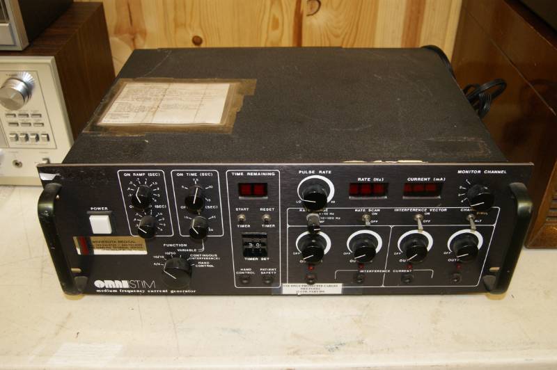 lot 11 image: Physio, Medium Frequency Current Generator Model 3010