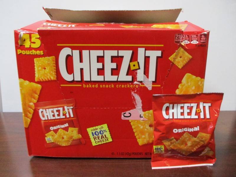 lot 17 image: Cheez-It Crackers