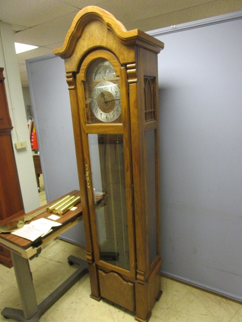 lot 701 image: RIDGEWAY GRANDFATHER CLOCK