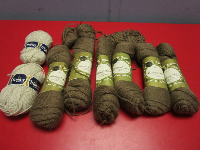 lot 728 image: SHETLAND AND NORWEGIAN WOOL YARN