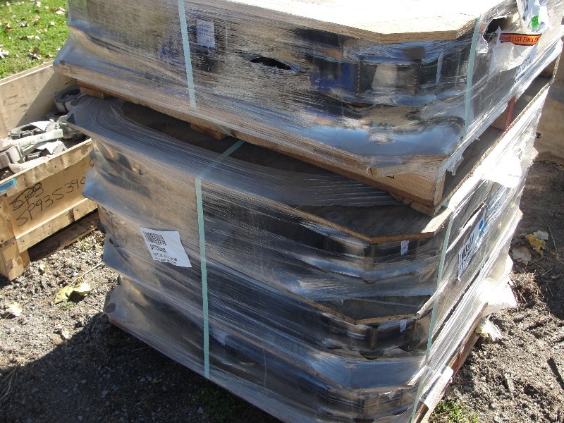 PALLET OF WHEEL HUBS