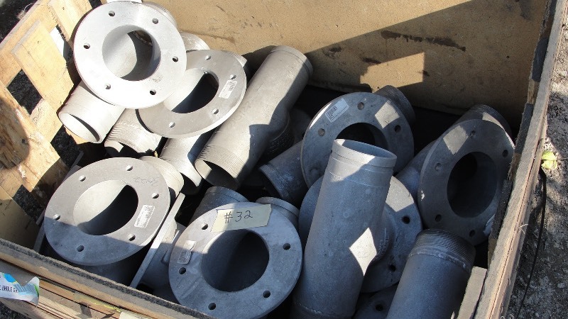 BOX OF 6 IN. FLANGE TEES