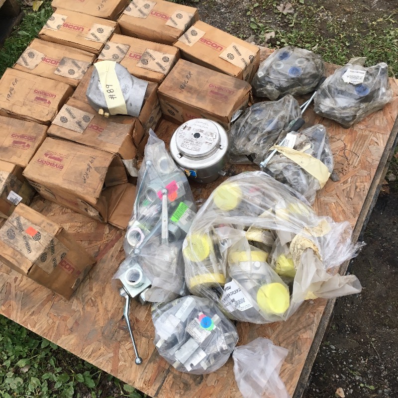 MISC. VALVES, 3-WAY BALL VALVES, 3AIR VENTS, VALVE RELIEFS PRESET TO 100 PSI