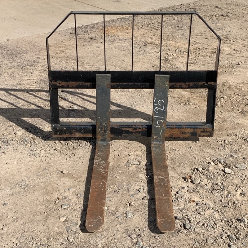 lot 1-B image: Tomahawk Skid Loader Pallet Forks