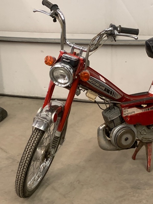 lot 2-B image: 1977 Motobecane Gas-Powered Bicycle