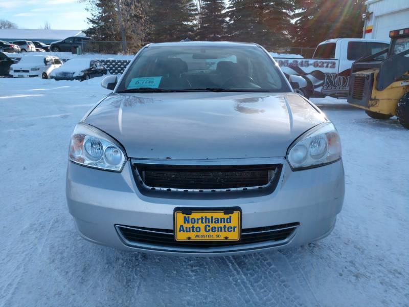 lot 6 image: 2007 Chevy Malibu LT
