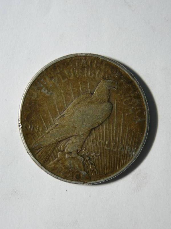 lot 52 image: 1922  Peace Dollar