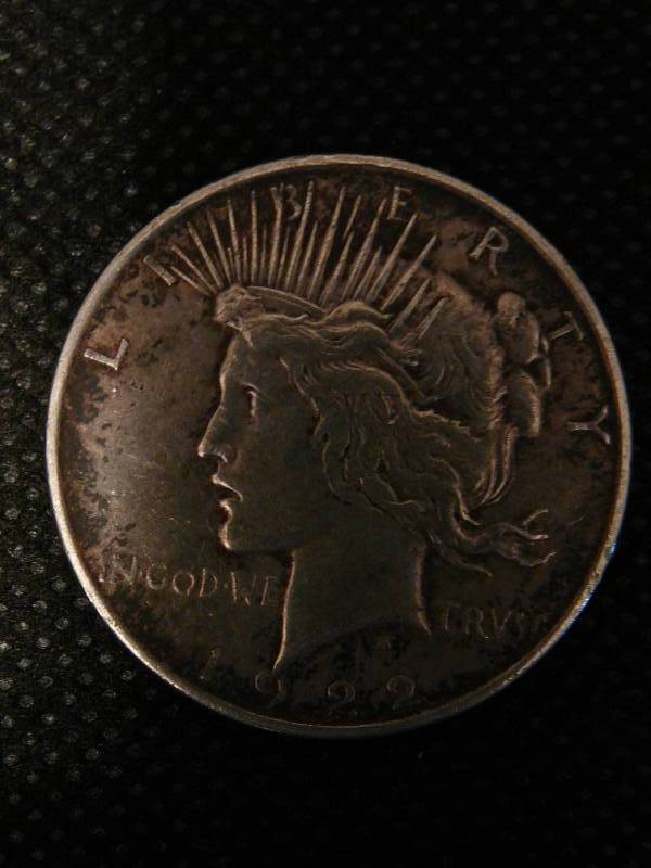 lot 48 image: 1922 D Peace Dollar