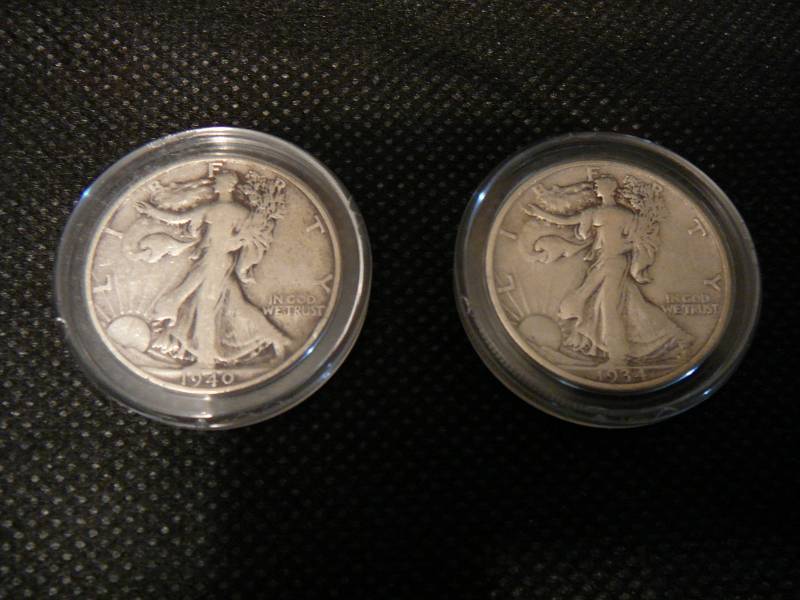 lot 75 image: 2 Walking Half Dollars