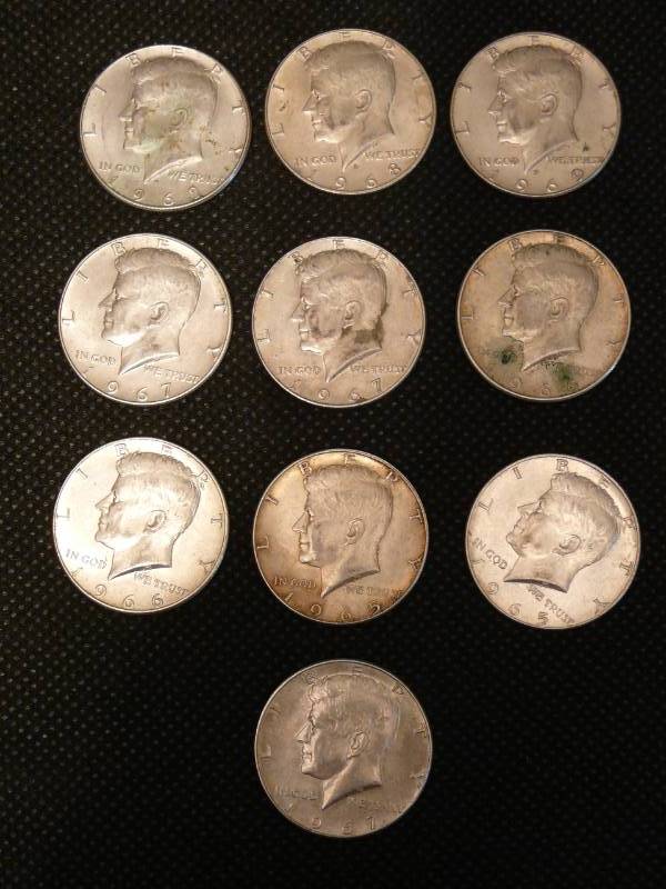 lot 90 image: 10 Kennedy Half Dollars