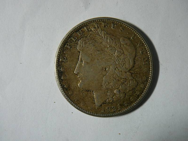 lot 100 image: 1921 S Morgan Silver Dollar