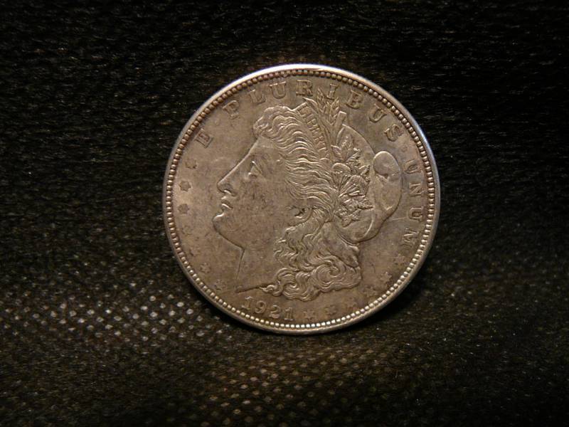lot 104 image: 1921 D Morgan Silver Dollar