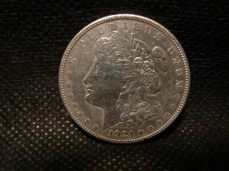 lot 106 image: 1921 S Morgan Silver Dollar