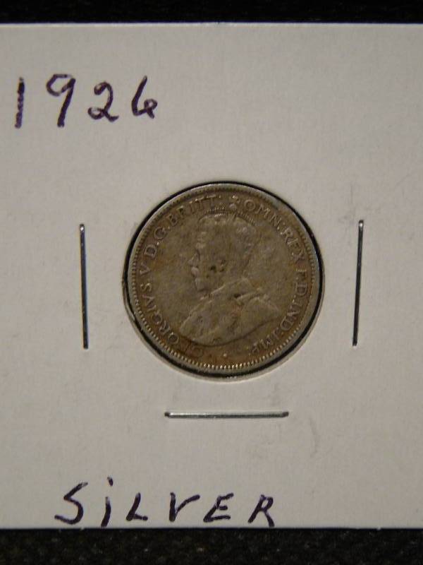 lot 112 image: 1926 Silver Six Pence .900M