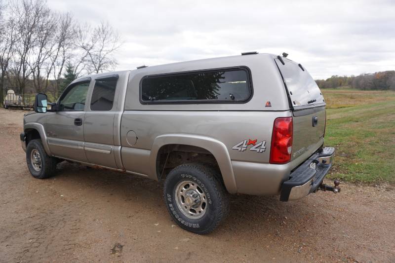 2003 Chevrolet 2500 HD Silverado Duramax Diesel  4 x 4 Extended Cab Pick Up Truck