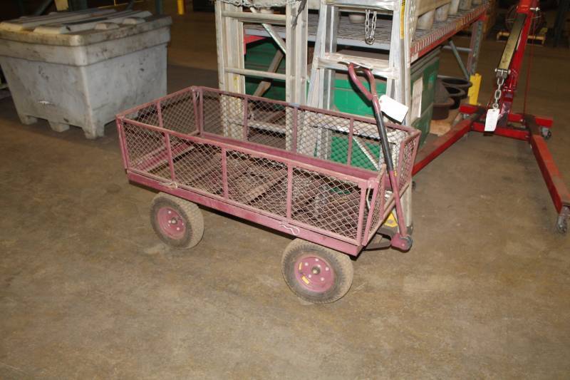 lot 96 image: Northern Industrial Metal 4-Wheel Wagon