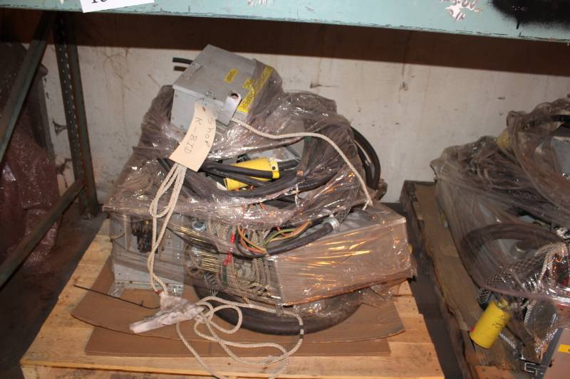 lot 156 image: Electrical Equipment - GE 15A Busway, Cables