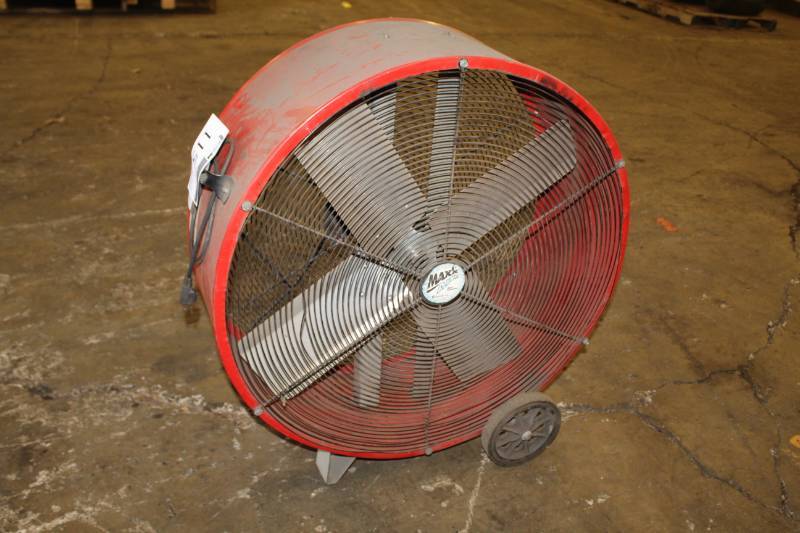 lot 115 image: Ventmatic Maxx Air High Velocity 32in. Drum Fan