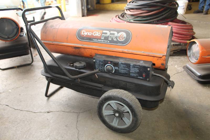 lot 146 image: Dyna-Glo Pro Portable Heater 125,000 BTU