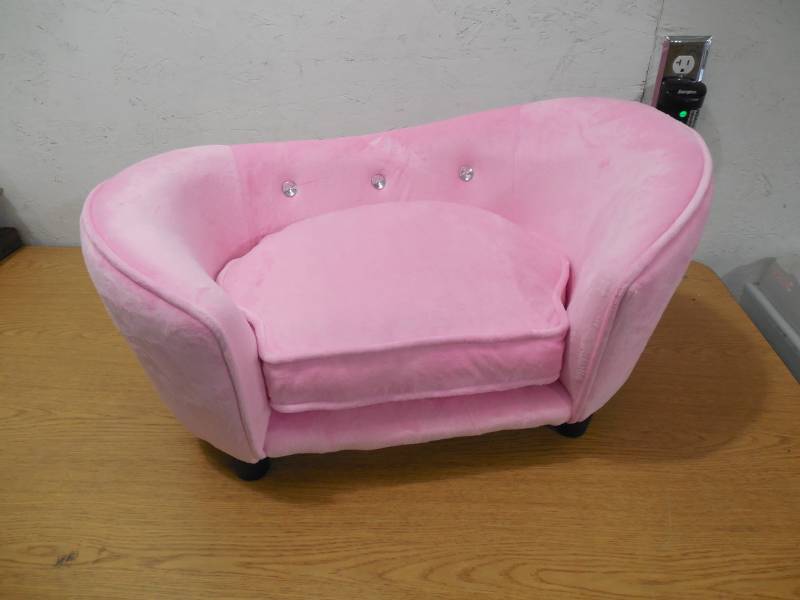 lot 52 image: Enchanted Home Pet Ultra Plush Snuggle Pet Bed - Pink
