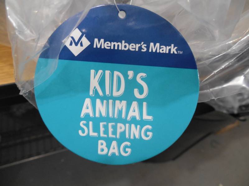 lot 117 image: Kids Childrens Cozy Sleepover Travel Animal Sleeping Bag Blanket Faux Fur Shark