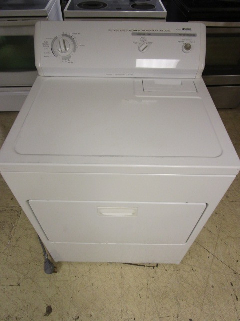 lot 205 image: KENMORE 80 SERIES ELECTRIC DRYER