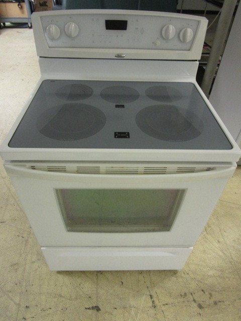 lot 211 image: WHIRLPOOL GOLD OVEN