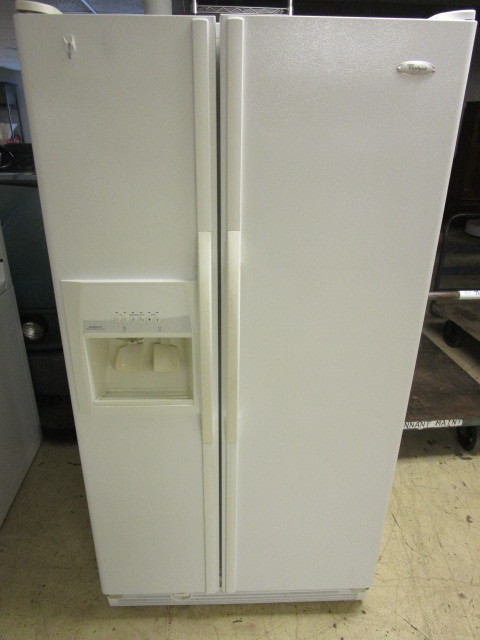 lot 212 image: WHIRLPOOL ULTRA EASE II REFRIGERATOR