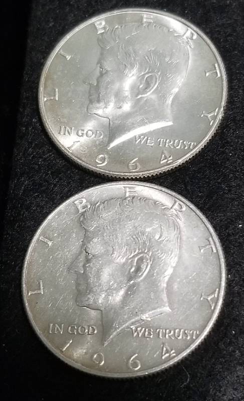 2 AU-UNC 1964 KENNEDY SILVER HALF DOLLARS