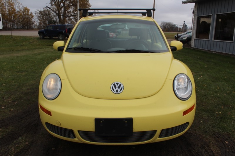 lot 4372 image: 2006 Volkswagen New Beetle TDI - Diesel - 97,984 Miles -