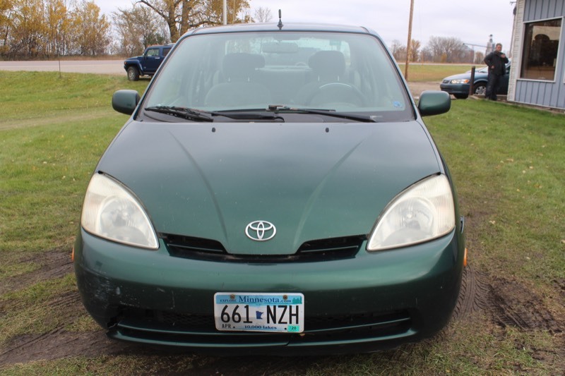 lot 4377 image: 2001 Toyota Prius - 2 Owners - 207,482 Miles -