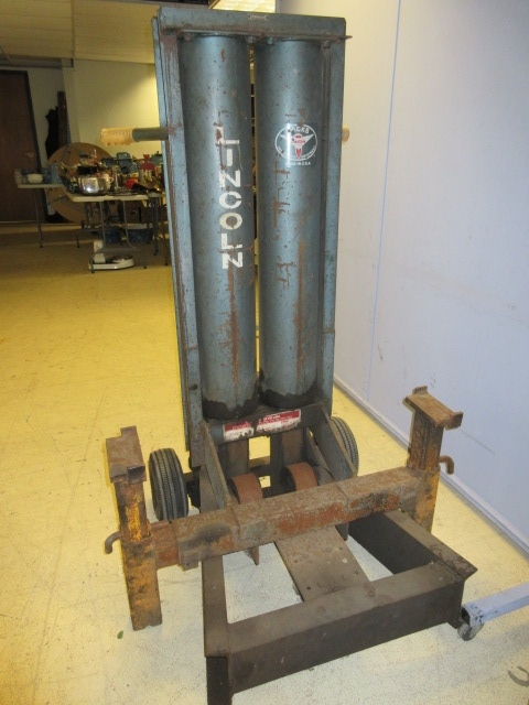 LINCOLN JACK 7 TON AIR OPERATED END LIFT