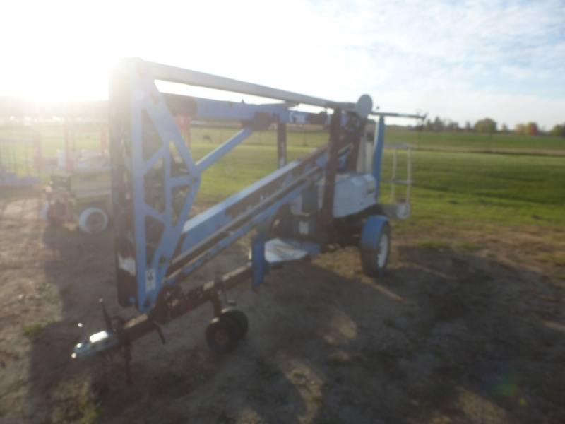 lot 24 image: Genie TMZ 3419 Parts Only