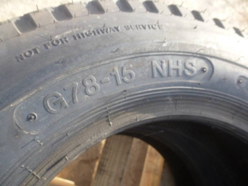 lot 21 image: JLG Outrigger Tires G78 - 15