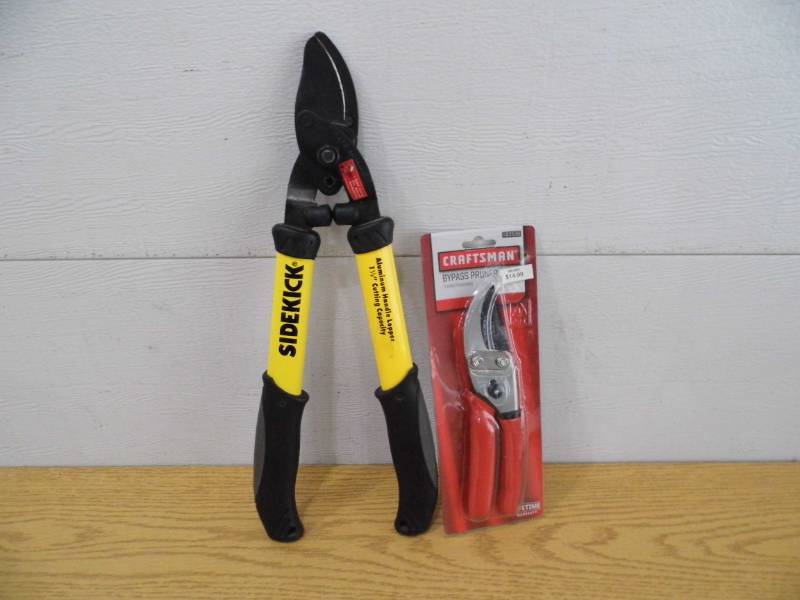 lot 7 image: Sidekick - Bypass Pruners