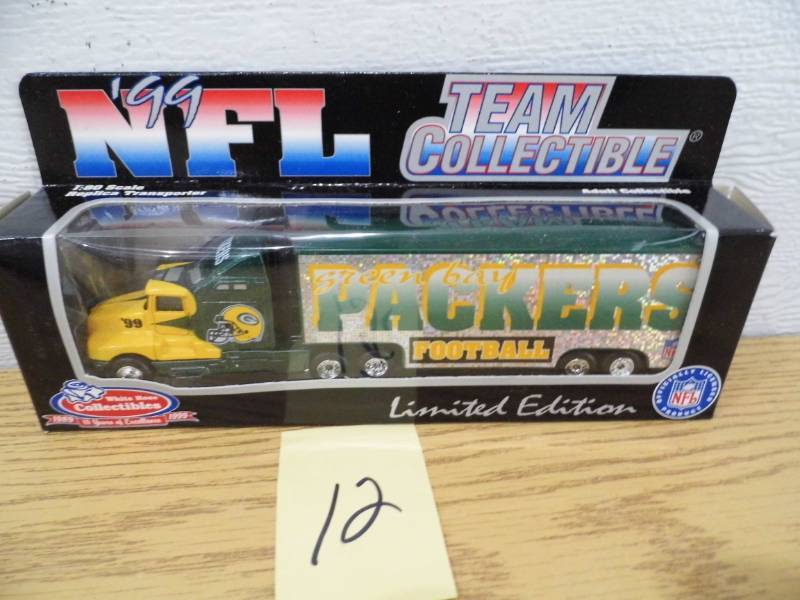 lot 12 image: Green Bay Packers Semi