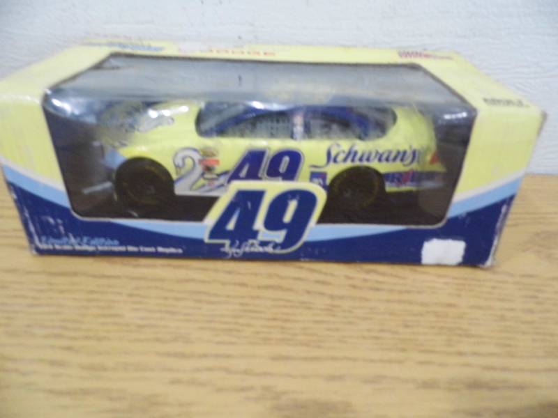 lot 16 image: Dodge 49 Diecast Car