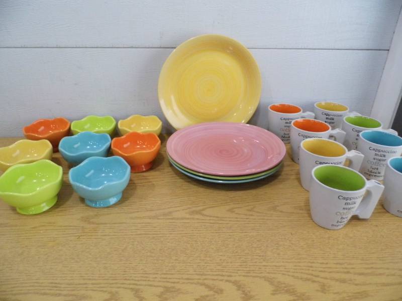 lot 47 image: Plates - Cups - Bowls