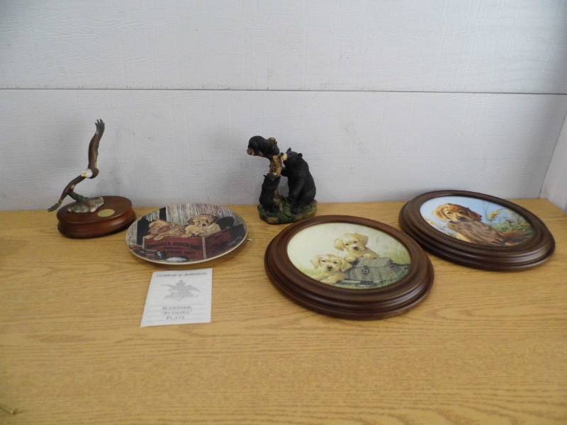 lot 65 image: Golden Retriever Plates - Eagle  - Bear