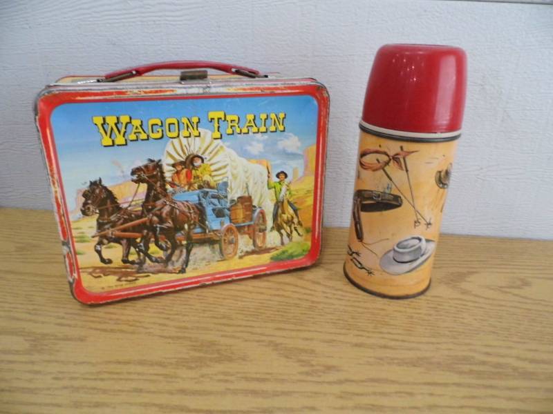 lot 79 image: Wagon Train Lunchbox