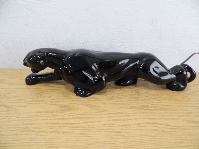 lot 87 image: Black Panther TV Lamp