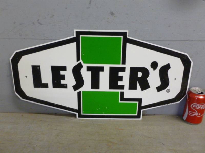 lot 4 image: Sign