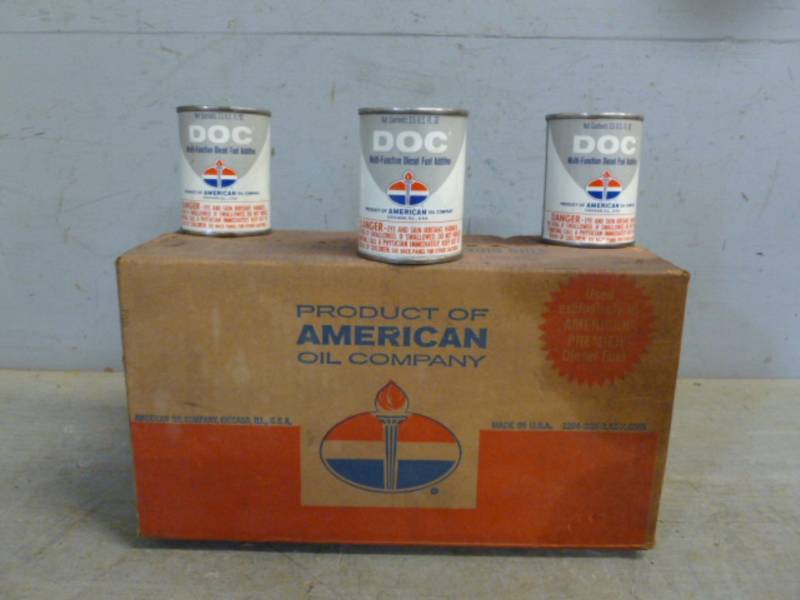 lot 26 image: Vintage Oil Cans