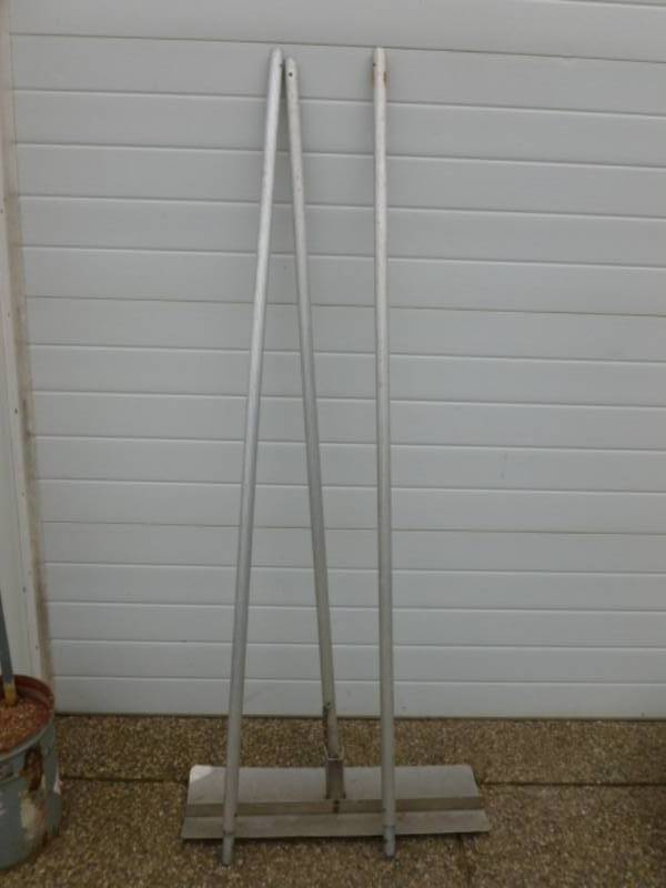 lot 28 image: Snow Rake