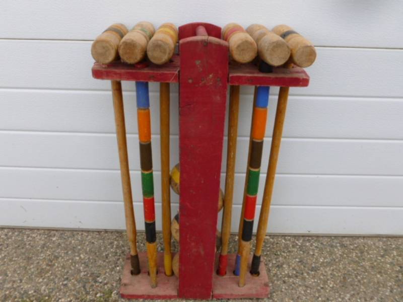 lot 29 image: Vintage Croquet Set