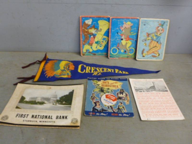 lot 54 image: Vintage Items