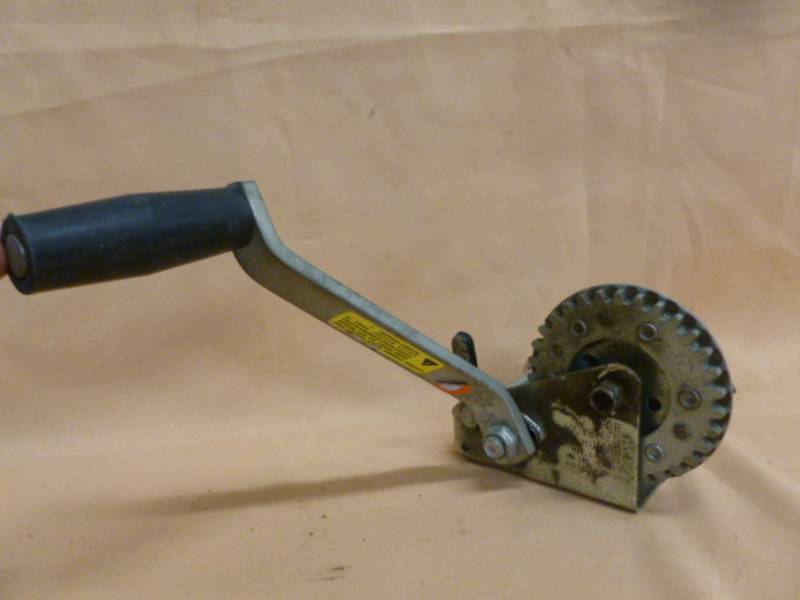 lot 80 image: Trailer Winch